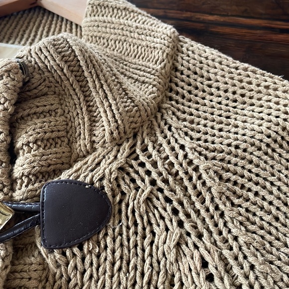 Michael Kors Poncho Cape Cardigan Sweater with zipper & toggles size Medium - Picture 10 of 16